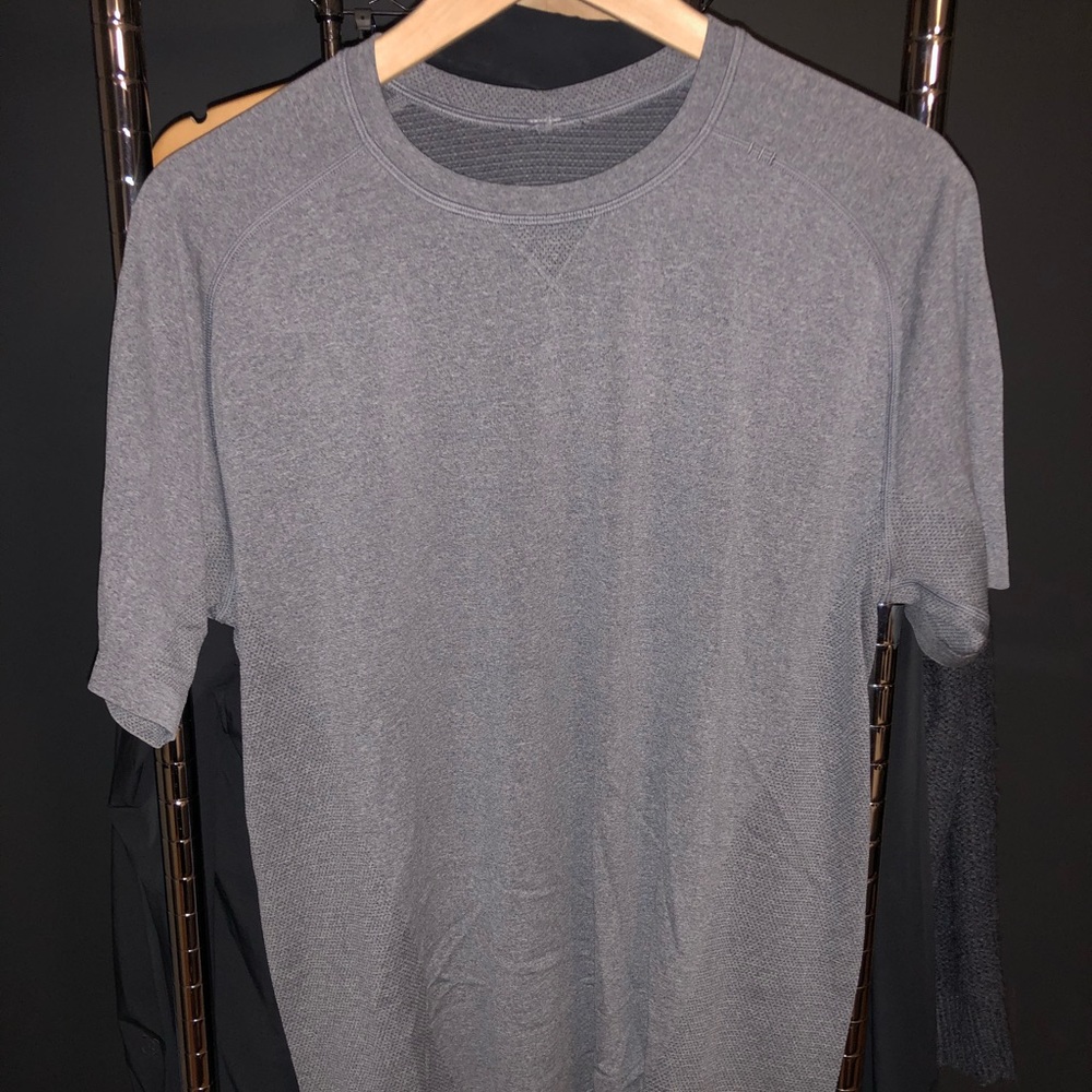 Lululemon Metal Vent Tech Short Sleeve